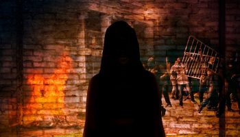 Comme l’oiseau et Entre chiens et loups, écriture et mise en scène Bérékia Yergeau - Critique sortie Théâtre Paris Lavoir Moderne Parisien