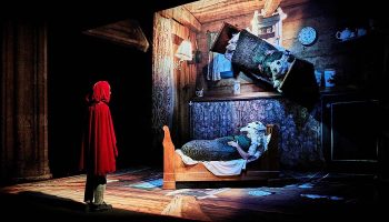Le collectif Das Plateau adapte Le Petit Chaperon rouge. - Critique sortie Théâtre CHATILLON Théâtre de Châtillon