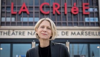 Macha Makeïeff reprend sa mise en scène du Tartuffe et signe une saison 2022/2023 en prise avec les réalités du monde. - Critique sortie  Marseille La Criée - Théâtre National de Marseille