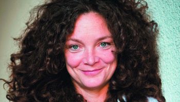 Hello to Emptiness de Stephanie Thiersch - Critique sortie  Nîmes Théâtre de Nîmes