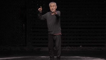 4 questions à Yoshi Oida de Maxime Kurvers et Yoshi Oida - Critique sortie Théâtre Paris Maison de la Culture du Japon