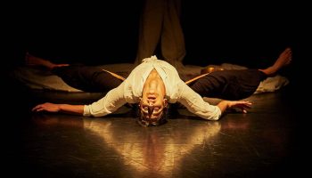 Cosmos de Ashtar Muallem et Clément Dazin - Critique sortie Cirque Paris Le Monfort Théâtre