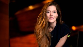 Cheffe et chanteuse, Barbara Hannigan fait de chaque concert un événement spécial - Critique sortie Classique / Opéra Paris Maison de la Radio et de la Musique