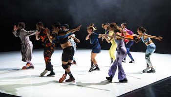 S / Corpos de Baile de Tânia Carvalho / Marco da Silva Ferreira - Critique sortie Danse Paris Le CENTQUATRE-PARIS avec le Théâtre de la Ville