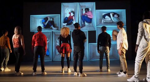 Avec Incandescences, Ahmed Madani fait vivre l’ardent sujet de l’amour - Critique sortie Théâtre Malakoff Théâtre 71