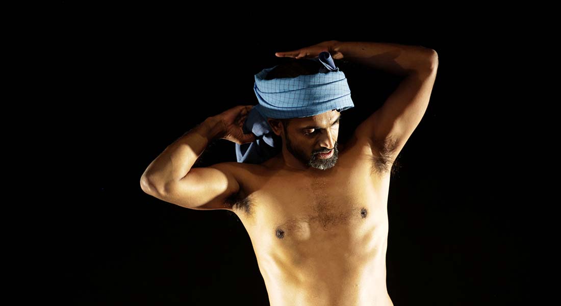 Un carnet de corps de Sarath Amarasingam - Critique sortie Danse Paris Théâtre Dunois