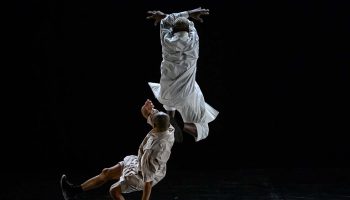 New Creation de Bruno Beltrão par le Grupo da Rua. - Critique sortie Danse Paris Le CENTQUATRE-PARIS