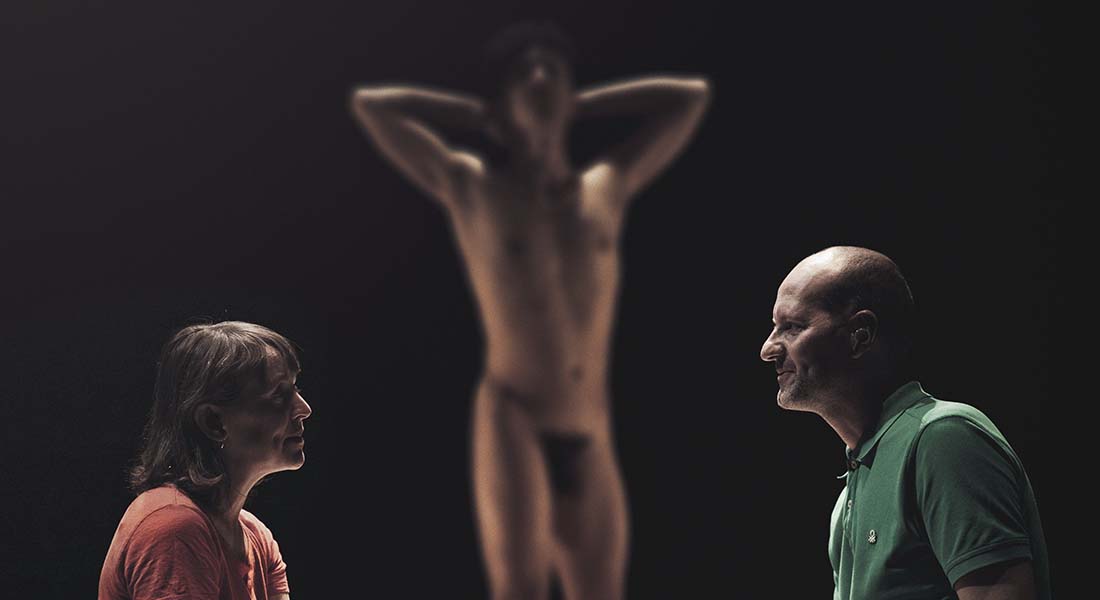 Nu donne à entendre les témoignages de modèles posant nu, un spectacle du metteur en scène David Gauchard - Critique sortie Théâtre Paris Théâtre de Belleville