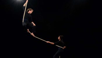 9.8, écriture et mise en scène de Pablo Peñailillo et Manuel Martinez - Critique sortie  Marseille