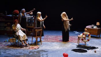 « Les Gardiennes » de Nasser Djemaï , une réflexion sur la vieillesse et les relations familiales - Critique sortie Théâtre Ivry-sur-Seine Théâtre des Quartiers d'Ivry - CDN - Manufacture des Œillets