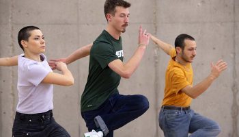 Soirée d’études dans les Nymphéas avec le chorégraphe Cassiel Gaube - Critique sortie Danse Paris Musée de l’Orangerie