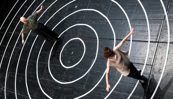 Christopher Rüping met en scène « Das neue Leben (unplugged) » – La Vie nouvelle (unplugged) d’après Dante Alighieri, Meat Loaf et Britney Spears - Critique sortie Théâtre Strasbourg Maillon - Théâtre de Strasbourg - Scène européenne