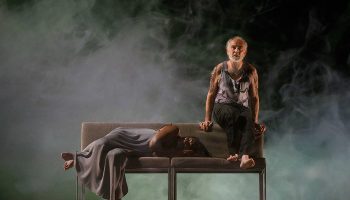 L’amour telle une cathédrale ensevelie (Le Fils) de Guy Régis Jr : tragédie magnifique et terrible - Critique sortie Théâtre 75012 Paris. Théâtre de la Tempête