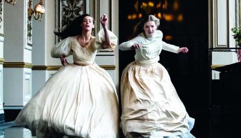 La Belle au bois dormant de Marcos Morau - Critique sortie Danse Paris Grande Halle de la Villette