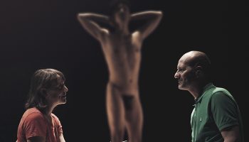 David Gauchard éclaire les enjeux d’un métier ignoré : celui de modèle nu - Critique sortie Théâtre Paris Théâtre de Belleville