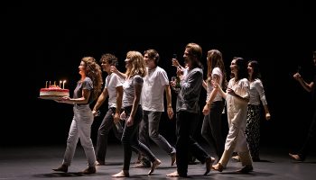 Racine Carrée du verbe être, une pièce magistrale de Wajdi Mouawad - Critique sortie Théâtre Paris La Colline - Théâtre national