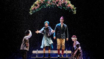 Johanna Boyé met en scène avec finesse la magie de La Reine des neiges - Critique sortie Théâtre Paris Comedie française-Théâtre du Vieux-Colombier