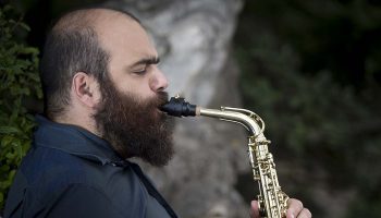 Pleins feux sur John Coltrane, A love supreme – rencontre avec le saxophoniste Raphaël Imbert - Critique sortie Jazz / Musiques Paris Le Bal Blomet