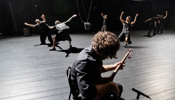 Sacrificing while lost in salted earth d’Hooman Sharifi - Critique sortie Danse Paris Le Cent Quatre