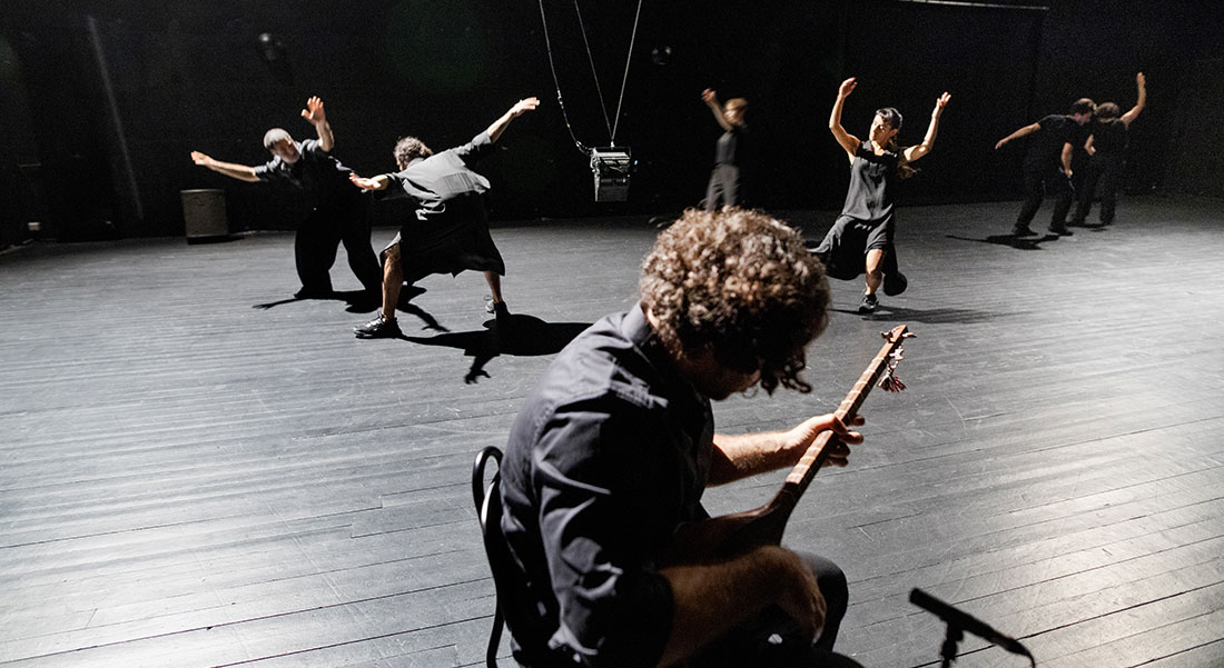 Sacrificing while lost in salted earth d’Hooman Sharifi - Critique sortie Danse Paris Le Cent Quatre