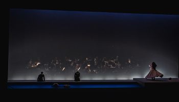 SAMĀ’ la lumière exilée de Pierre Thilloy dans la mise en scène de Frédéric Fisbach : une saisissante performance de la derviche Rana Gorgani - Critique sortie Classique / Opéra Nevers La Maison Scène conventionnée