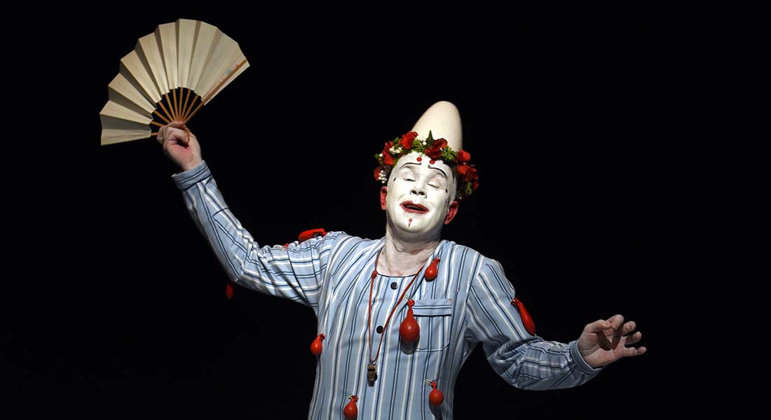 Coloris vitalis de Catherine Lefeuvre : Gramblanc, le clown de Jean Lambert-wild, explore le si curieux métier de vivre et d’être artiste… - Critique sortie Théâtre Paris Théâtre de Belleville