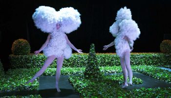 Pouf aux sentiments, chorégraphie Yvan Clédat et Coco Petitpierre - Critique sortie Danse Tremblay-en-France Théâtre Louis Aragon