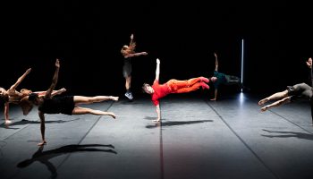 Hasard, l’enthousiasmant jeu probabiliste de Pierre Rigal - Critique sortie Danse Saint-Quentin-en-Yvelines Théâtre de Saint-Quentin-en-Yvelines