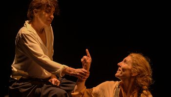 Je pars sans moi, la dernière création d’Isabelle Lafon. Un théâtre puissant, à réserver sans tarder ! - Critique sortie Théâtre Paris La Colline - Théâtre national