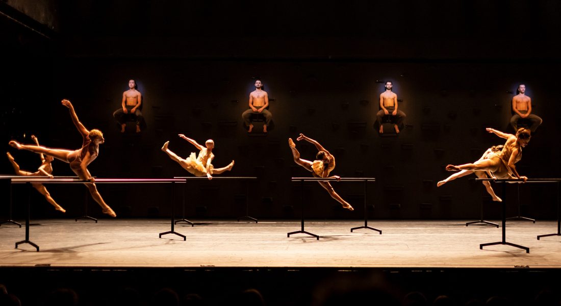 « MOMO », nouvelle création d’Ohad Naharin - Critique sortie Danse EN TOURNEE