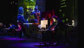 Crari or not / To like or not to like, une création transmédia d’Emilie Anna Maillet : hors norme et universel - Critique sortie Théâtre Grenoble Grand R – Scène nationale de La Roche-sur-Yon