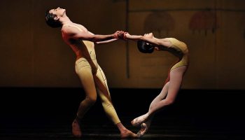Carl van Godtsenhoven, soliste au Ballet de Leipzig, aime la multiplicité de styles que le Ballet propose - Critique sortie  Leipzig