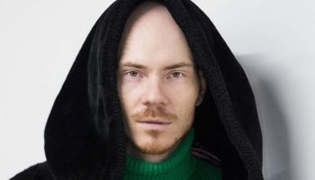 Volmir Cordeiro crée un Abri - Critique sortie Danse Vitry-sur-Seine Théâtre Jean Vilar