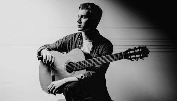 L’Orchestre Pasdeloup et Thibaut Garcia en soliste du Concerto d’Aranjuez - Critique sortie Classique / Opéra Paris Salle Gaveau