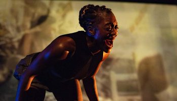 BOW&rsquo;T TRAIL Rétrospek, un projet au long cours conçu par Rhodnie Désir - Critique sortie  Paris Théâtre de l’Aquarium