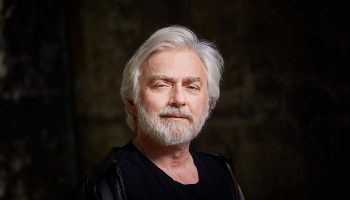 Le pianiste Krystian Zimerman noue un dialogue entre Bach et Szymanowski - Critique sortie Classique / Opéra Paris Auditorium de la Fondation Louis Vuitton