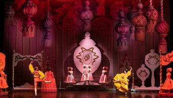 Il était une fois Casse-Noisette de Karl Paquette, une version douce du conte - Critique sortie Danse Paris Théâtre du Châtelet