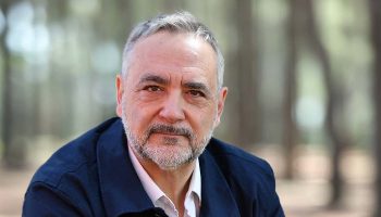 Au Printemps des Comédiens, Jean Varela propose un théâtre qui questionne et transforme - Critique sortie  Montpellier Domaine d’O