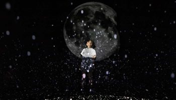 Shahara de Caroline Stella mis en scène par Sarah Tick : une aventure qui mène jusqu’à la lune… - Critique sortie Théâtre Paris L’Etoile du Nord