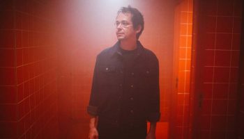 Avec L(oo)ping, Rone sort de ses sillons et s’associe au compositeur Romain Allender et à l’Orchestre national de Lyon - Critique sortie Jazz / Musiques Paris Philharmonie de Paris