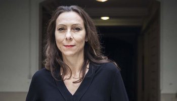 Un art à la croisée du théâtre et des arts plastiques - Critique sortie  Paris ARTCENA - Centre national des arts du cirque - de la rue et du théâtre.