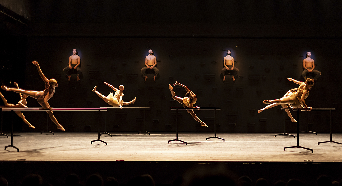 MOMO, une nouvelle création fascinante de la Batsheva d’Ohad Naharin - Critique sortie Danse Paris A l'affiche