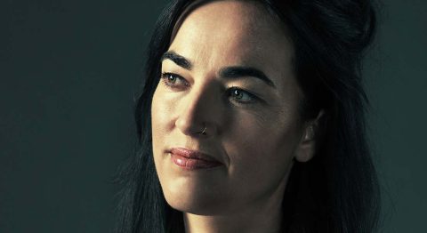 « Marguerite : le Feu », Emilie Monnet réveille un pan oublié de l’histoire du Québec - Critique sortie Avignon / 2023 Avignon Festival d’Avignon. Théâtre Benoît XII