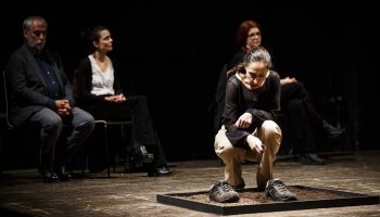 « Je crois que dehors c’est le printemps » ou l’histoire vraie d’une femme dont les enfants ont disparu - Critique sortie Avignon / 2023 Avignon Avignon Off. Théâtre des Doms