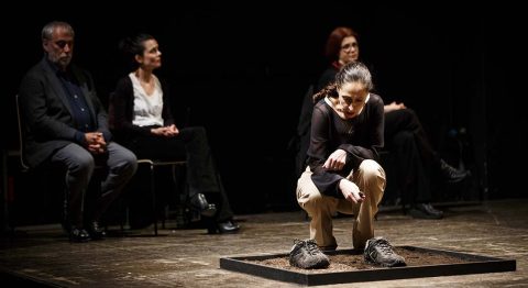 « Je crois que dehors c’est le printemps » ou l’histoire vraie d’une femme dont les enfants ont disparu - Critique sortie Avignon / 2023 Avignon Avignon Off. Théâtre des Doms