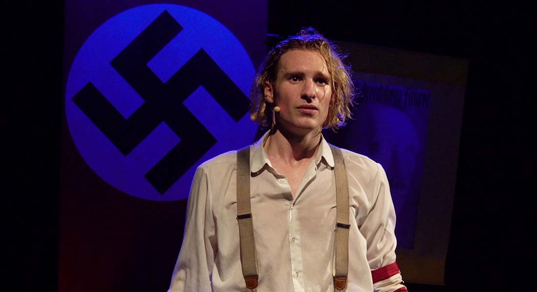 Swing Heil raconte l’histoire des « SwingJugend », ces jeunes allemands qui ont résisté au nazisme sous la bannière de la musique et de la danse - Critique sortie Avignon / 2023 Avignon Avignon Off. L’Arrache-Coeur