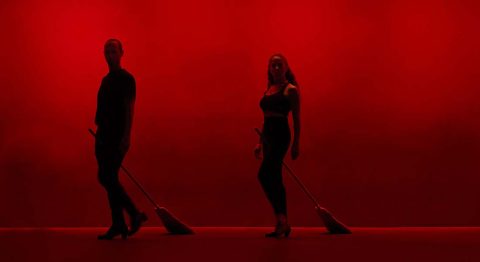 « THISISPAIN », rencontre au sommet entre Hillel Kogan et Michal Natan - Critique sortie Avignon / 2023 Avignon Avignon Off. La Manufacture / Château de Saint-Chamand