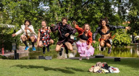 « Short people » : la horde sauvage et enfantine de Bruno Pradet - Critique sortie Avignon / 2023 Villeneuve lez Avignon Villeneuve-en-Scène