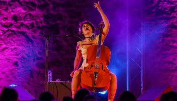 Nouvel album pour la chanteuse cubaine Ana Carla Maza - Critique sortie Jazz / Musiques Nanterre Maison de la musique de Nanterre