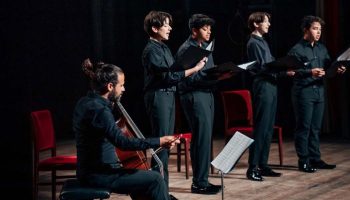 « Les corsaires d&rsquo;Elisabeth » par l&rsquo;ensemble L&rsquo;Achéron, le Trinity Boys Choir et le Quatuor A&rsquo;Dam - Critique sortie  Pontoise